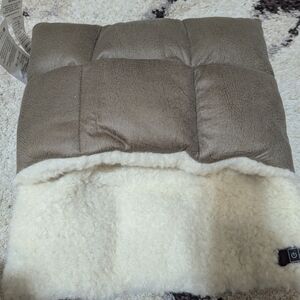 Cozy Brown and Cream Heated Blanket